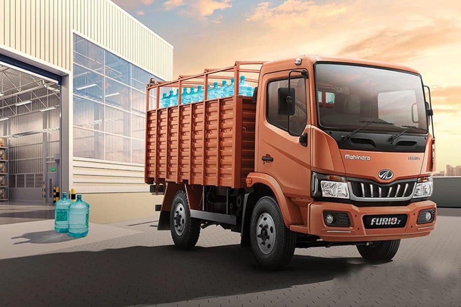 Mahindra Furio 7 Cargo Right Front Three Quarter Mahindra Furio 7 Cargo Right Front Three Quarter