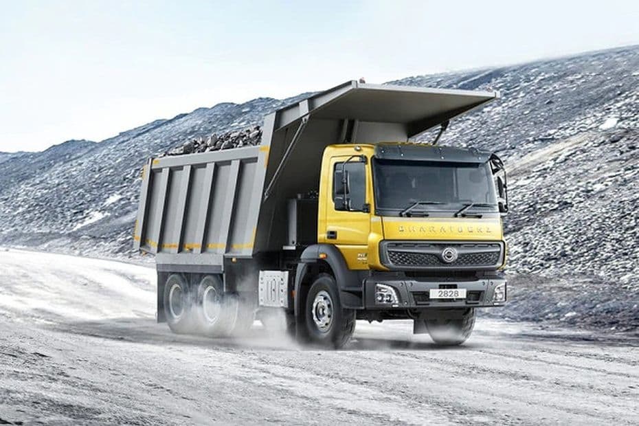 BharatBenz 2828CH Exterior Image BharatBenz 2828CH Exterior Image