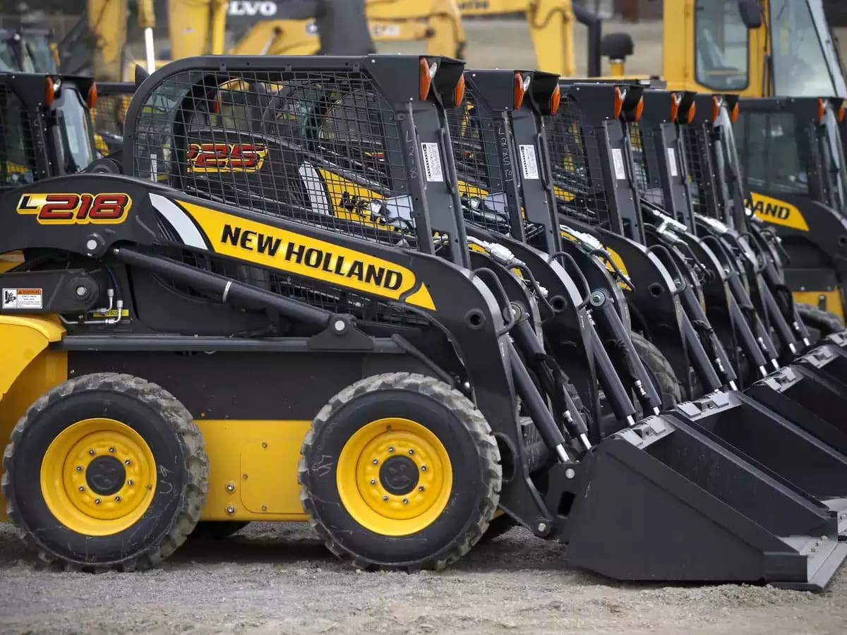 CN_Htractornewholland_36bd697b4d.jpg