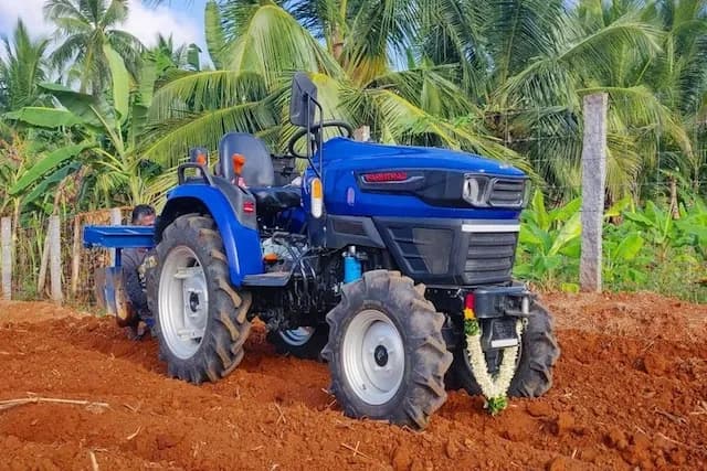 Top 07 Tips to Repay Your Tractor Loan Farmtrac_Atom_26_cd80e376a2.webp