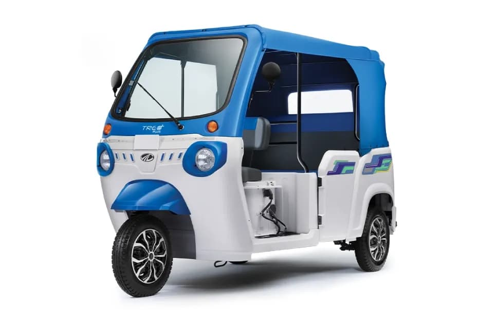 Mahindra Treo Plus Left Front Three Quarter