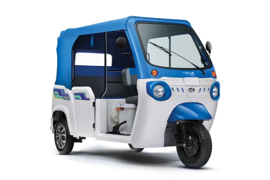 Mahindra Treo Plus Right Front Three Quarter