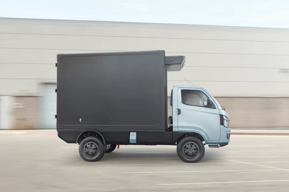 Tata Intra EV Pickup images