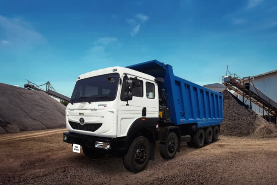 Tata Signa 4825.TK images