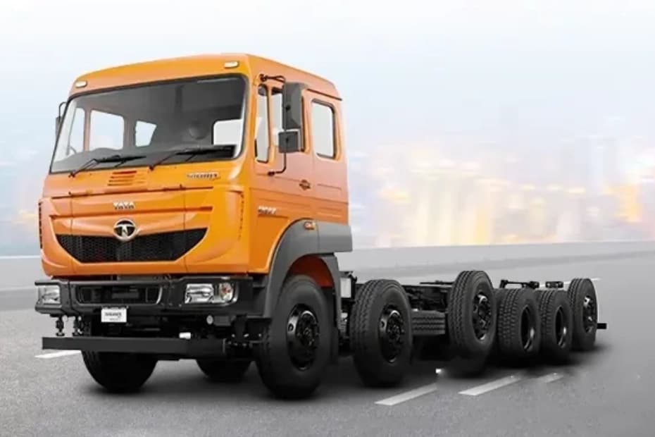 Tata Signa 4930.T images