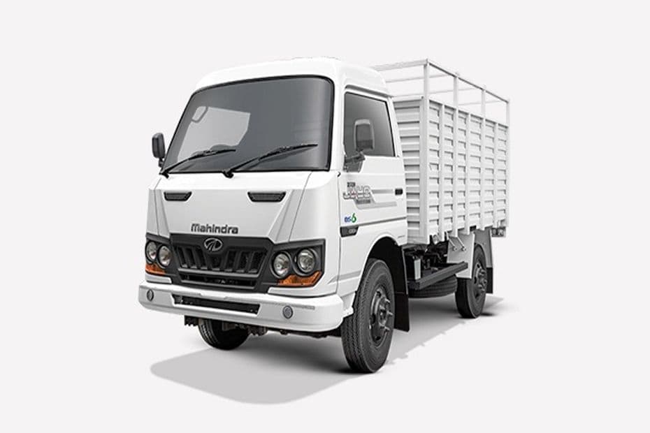 Mahindra Jayo BS6 White Colour