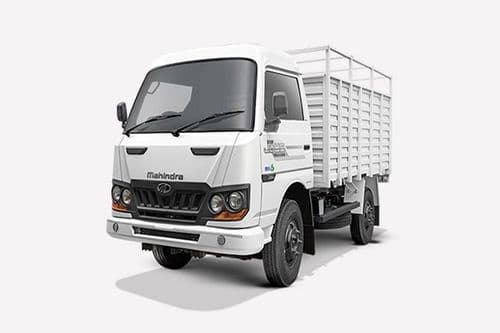 Mahindra Jayo BS6 White Colour