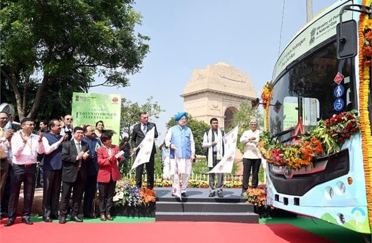 Tata Motors delivered Hydrogen Fuel Cell Powered Buses to IOCL tata_motors_fc0d8719d6.jpg