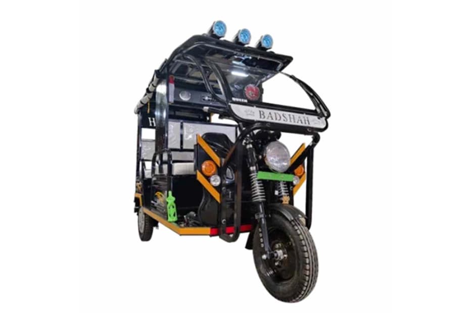 Badshah MS E Rickshaw Right Front Three Quarter