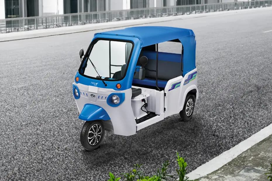 Mahindra Treo Plus Left Front Three Quarter