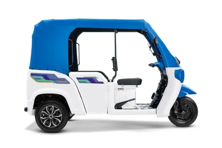 Mahindra Treo Plus Right Side View