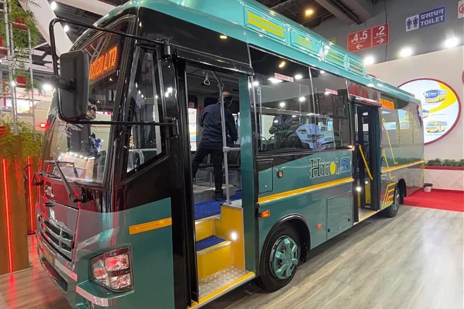 SML Mahindra Hiroi EV