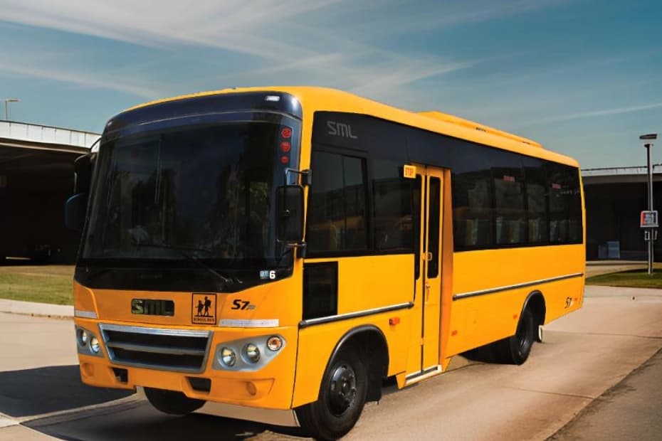 SML Mahindra S7 School Bus
