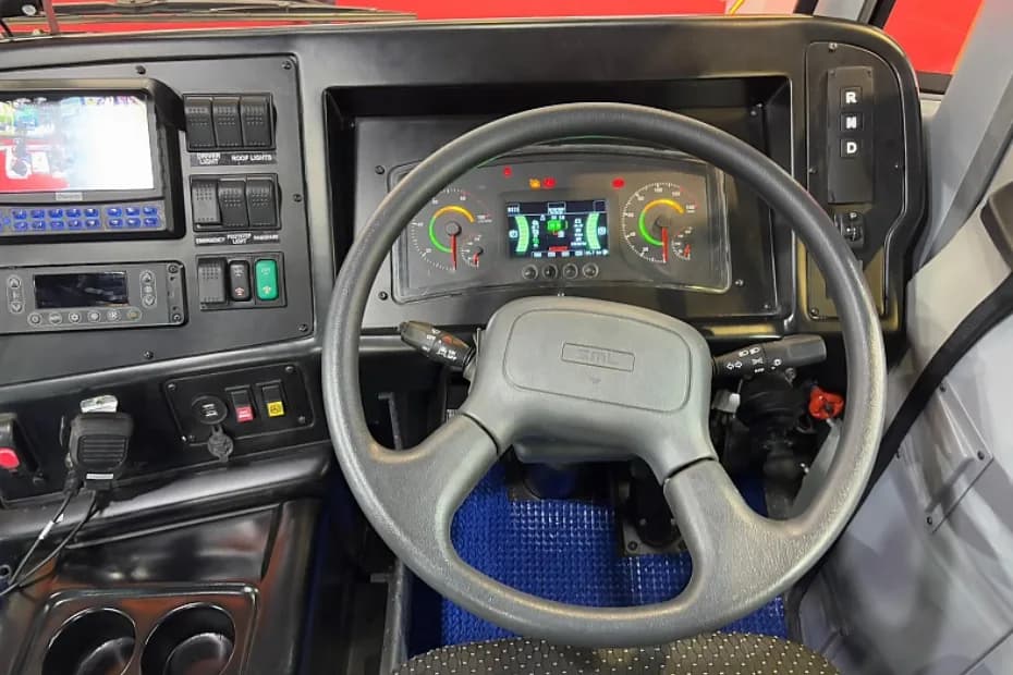 SML Mahindra Hiroi EV