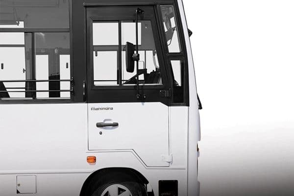 Mahindra Cruzio Staff Bus 2750 Mahindra Cruzio Staff Bus 2750