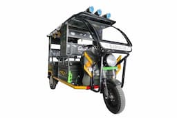Badshah Queen MS E Rickshaw