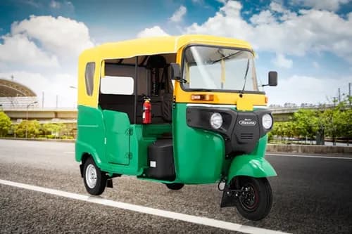 Bajaj Maxima Zthree-wheelers