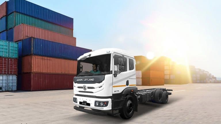 VRL Logistics has placed an order for 1560 Ashok Leyland trucks. 1_0c032742f2.jpg