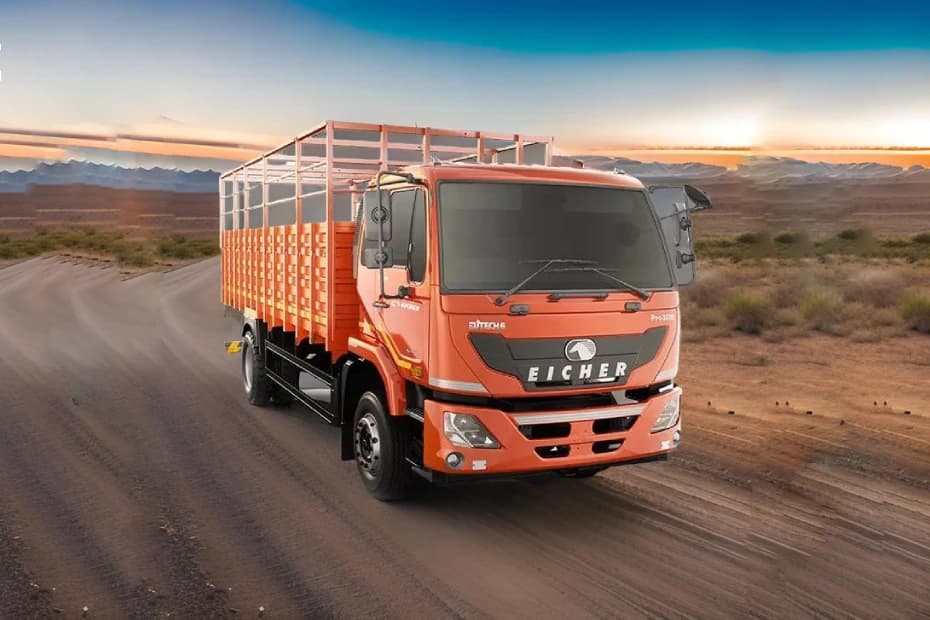 Eicher Pro 3015XP Right Front Three Quarter Eicher Pro 3015XP Right Front Three Quarter