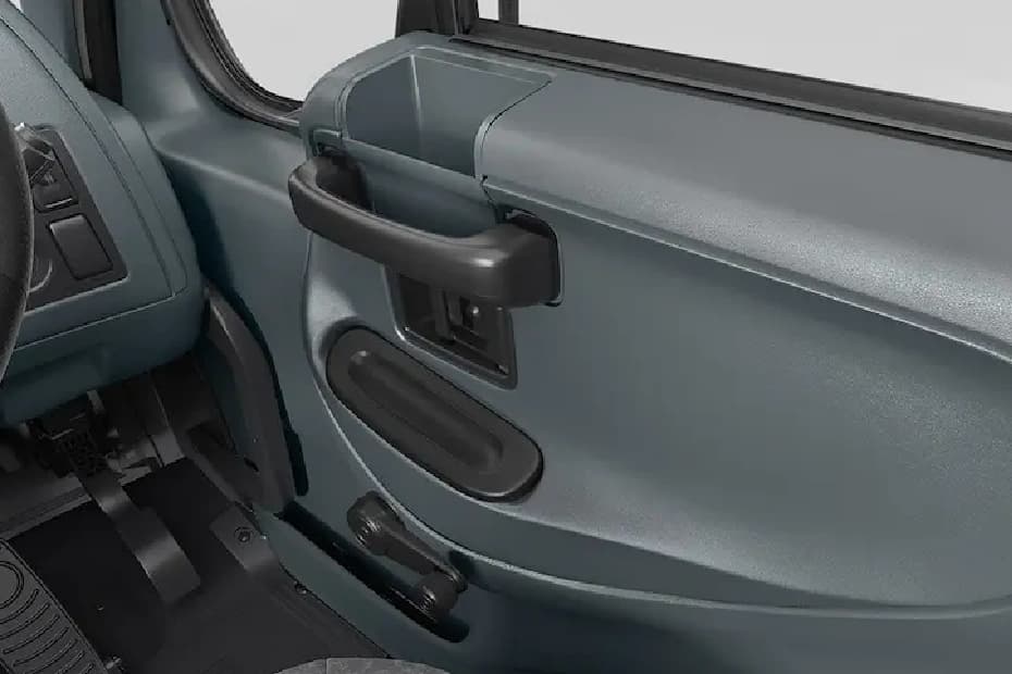 Eicher Pro 3019 Door View Eicher Pro 3019 Door View