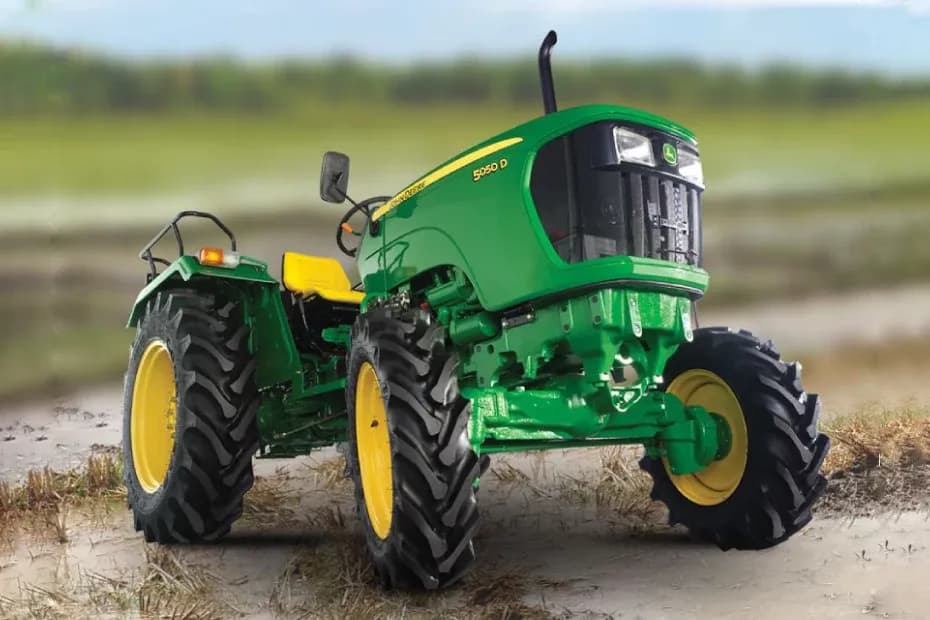 John Deere 5050D 4WD Right Front Three Quarter John Deere 5050D 4WD Right Front Three Quarter