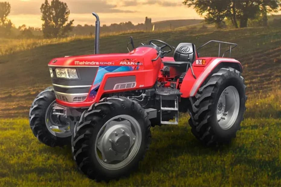 Mahindra NOVO 605 DI 4WD V1 Front Left Side Mahindra NOVO 605 DI 4WD V1 Front Left Side