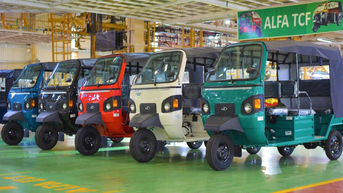 महिंद्रा लास्ट माइल मोबिलिटी की हरिद्वार फैक्ट्री ने अपने 50,000 वें ई-अल्फा का उत्पादन किया है। Mahindra_e_Alfa_102ef7dec4.jpg