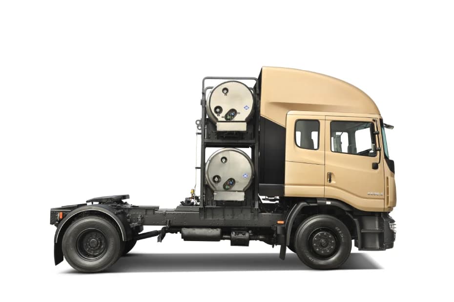 TATA Prima G.55S Right Side View TATA Prima G.55S Right Side View