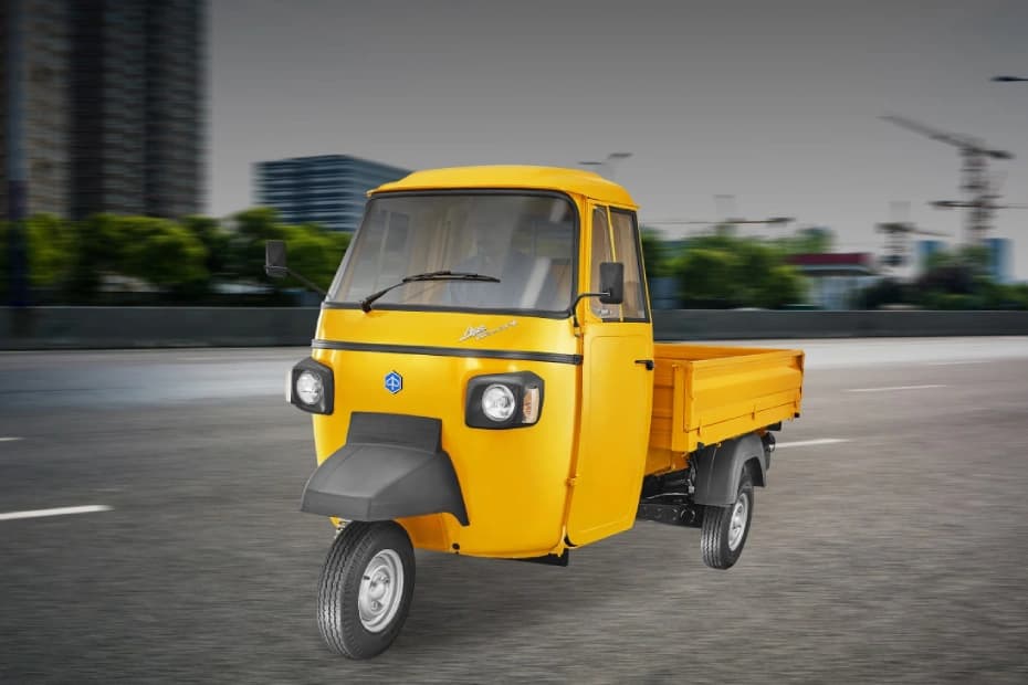 Piaggio Apé Xtra Classic Left Front Three Quarter Piaggio Apé Xtra Classic Left Front Three Quarter