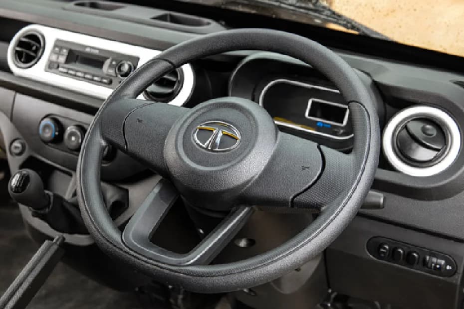 Tata Intra V20 Bi Fuel Steering Wheel Tata Intra V20 Bi Fuel Steering Wheel