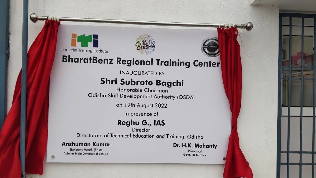 Daimler opens a new BharatBenz training centre in Cuttack, Odisha. bharat_benz_b7e8d1e38a.webp