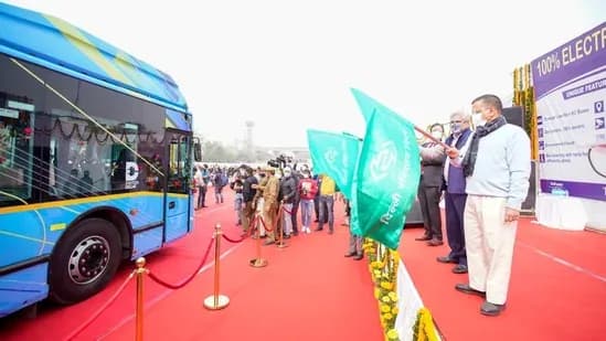 अप्रैल के पहले सप्ताह तक, दिल्ली डीटीसी बेड़े में 100 और इलेक्ट्रिक बसें जोड़ेगी। bus_dtc_e58f874435.webp