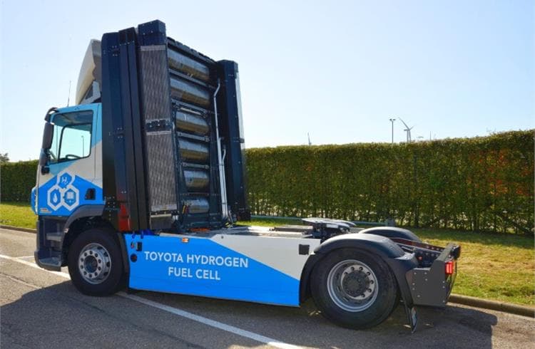 Toyota and VDL Groep Unveil Hydrogen Fuel Cell Truck to Revolutionize European Logistics hydrogen_truck_713e460da5.jpg