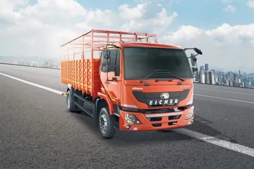 Eicher Pro 3015XP Right Front Three Quarter Eicher Pro 3015XP Right Front Three Quarter
