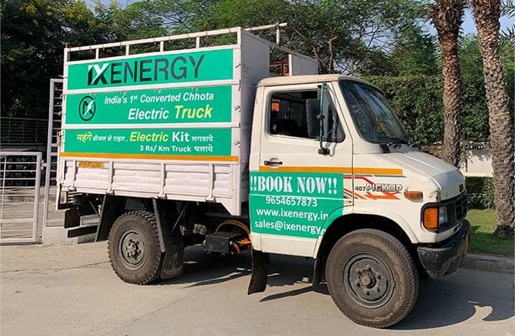 iX एनर्जी टाटा 407 LCV को EV में बदल देती है। tata_407_8951f6039c.jpg