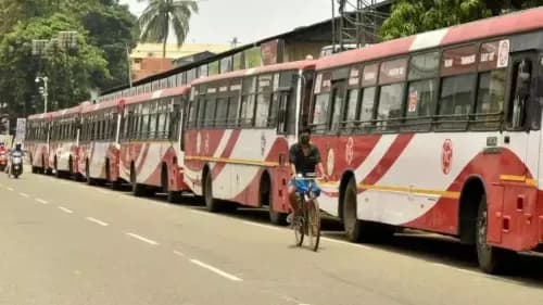 वाहनों की कमी के बीच 1,200 KSRTC बसों को 2 साल का विस्तार मिला वाहनों की कमी के बीच 1,200 KSRTC बसों को 2 साल का विस्तार मिला