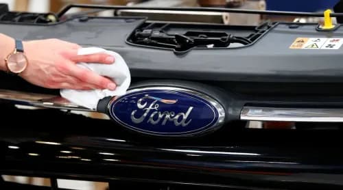 Ford Plans Re-Entry into India with Light Commercial Vehicles and Pick-Ups Ford Plans Re-Entry into India with Light Commercial Vehicles and Pick-Ups