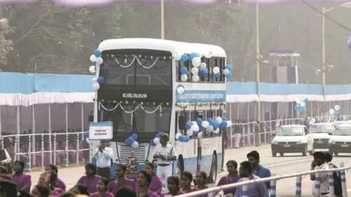इंदौर जल्द ही अपनी पहली डबल-डेकर बस सेवा शुरू करेगा इंदौर जल्द ही अपनी पहली डबल-डेकर बस सेवा शुरू करेगा