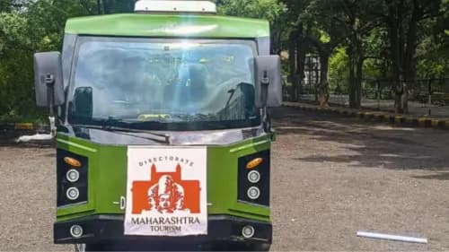 महाराष्ट्र पर्यटन विभाग ने अजंता गुफाओं के आगंतुकों के लिए इलेक्ट्रिक बस फ्लीट की शुरुआत की महाराष्ट्र पर्यटन विभाग ने अजंता गुफाओं के आगंतुकों के लिए इलेक्ट्रिक बस फ्लीट की शुरुआत की