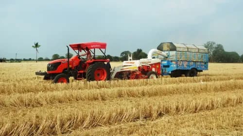 Supreme Court to Decide if LMV Licence Covers Driving Tractors and Transport Vehicles Supreme Court to Decide if LMV Licence Covers Driving Tractors and Transport Vehicles