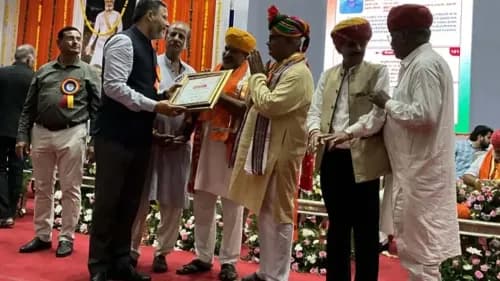 Swaraj Tractors Honored with CSR Award for 'Project Pani' by Rajasthan Government Swaraj Tractors Honored with CSR Award for 'Project Pani' by Rajasthan Government