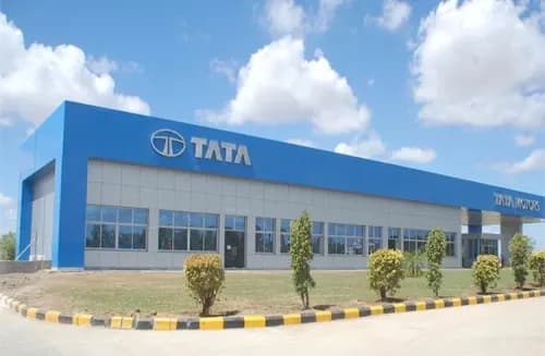 टाटा समूह सभी क्षेत्रों में नए निवेश के साथ 500,000 नौकरियां पैदा करेगा Tata Group to Generate 500,000 Jobs with New Investments Across Sectors