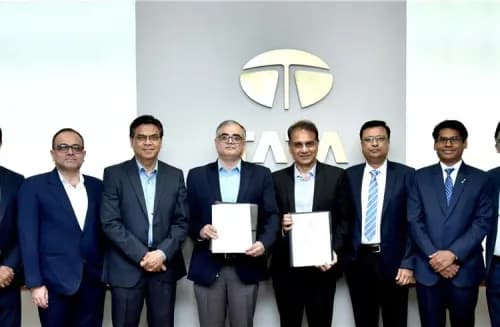 वाणिज्यिक वाहनों के लिए फाइनेंसिंग समाधान प्रदान करने के लिए टाटा मोटर्स ने बजाज फाइनेंस के साथ साझेदारी की Tata Motors Partners with Bajaj Finance
