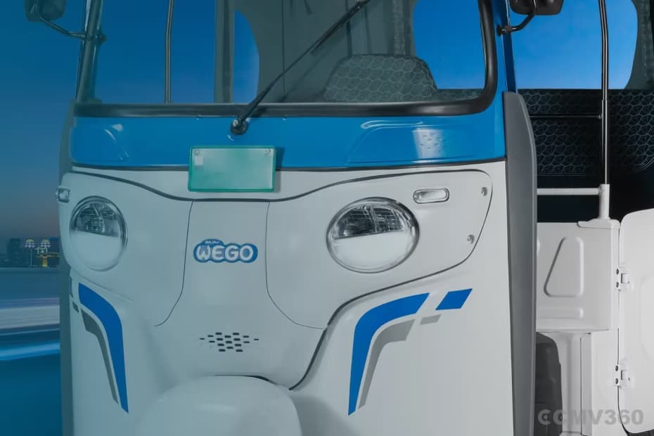 Bajaj WEGO P50 Front Cabin View with Windshield and Headlamp Design Bajaj WEGO P50 Front Cabin View with Windshield and Headlamp Design