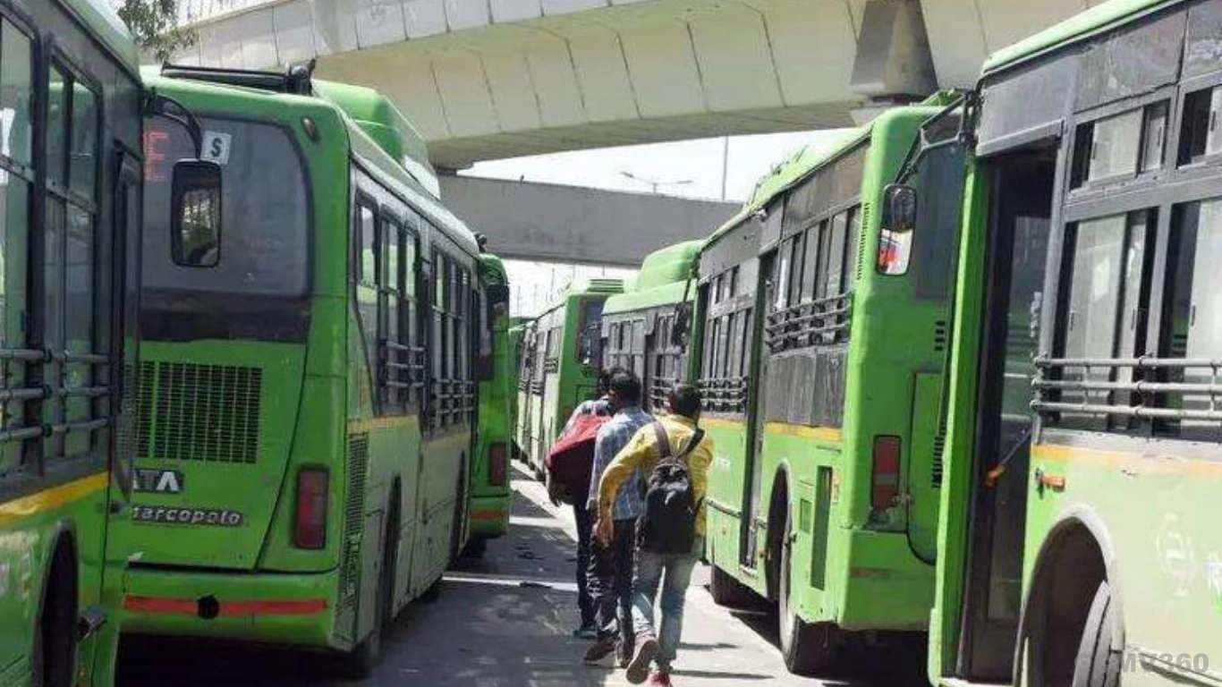 Delhi Buses Go Digital: UPI and Card Payments Now Accepted Delhi Buses Go Digital: UPI and Card Payments Now Accepted