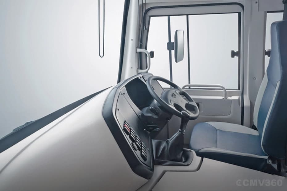 Mahindra Cruzio Grande Staff Bus 5360 BS6 Mahindra Cruzio Grande Staff Bus 5360 BS6